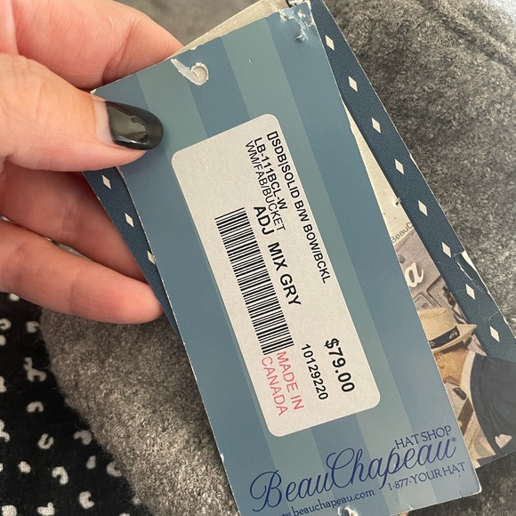 NWT Wool Hat w\buckle - Picture 4 of 4